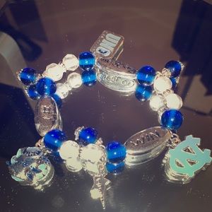 UNC Charm Bracelet (stretchy)